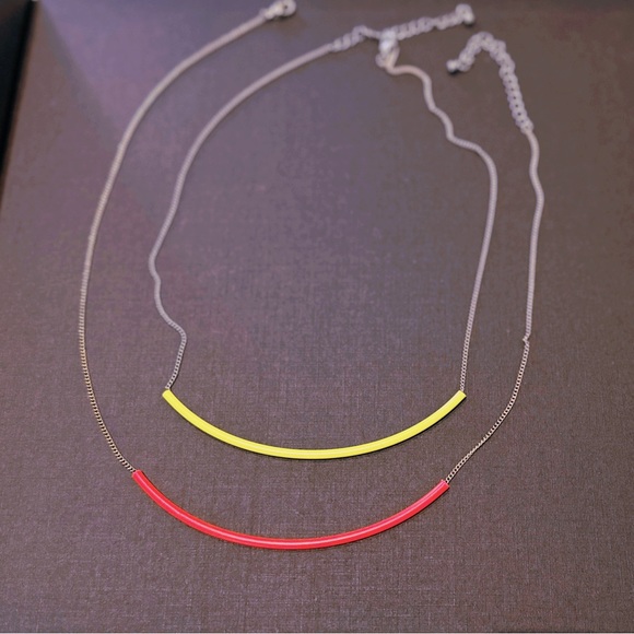 Bundle of Two choker necklaces - Picture 4 of 4